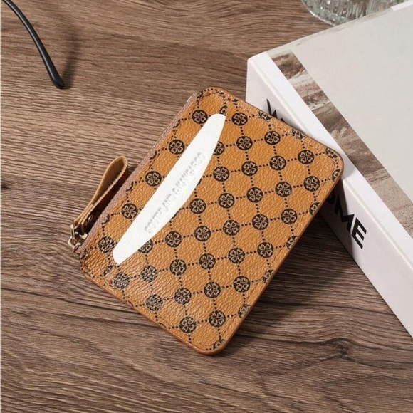 ⚠️Clearance Brown Patterned Small & Slim Cardholder / Wallet - Picture 2 of 7